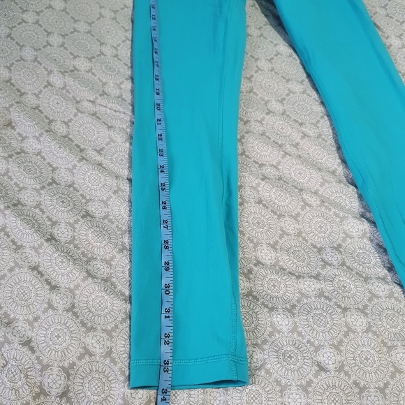 Lululemon Athletica Leggings. - Picture 4 of 6